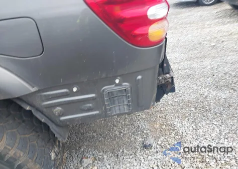 2002 Toyota Sequoia Limited V8 from USA, damaged, VIN 5TDZT38A02S060244